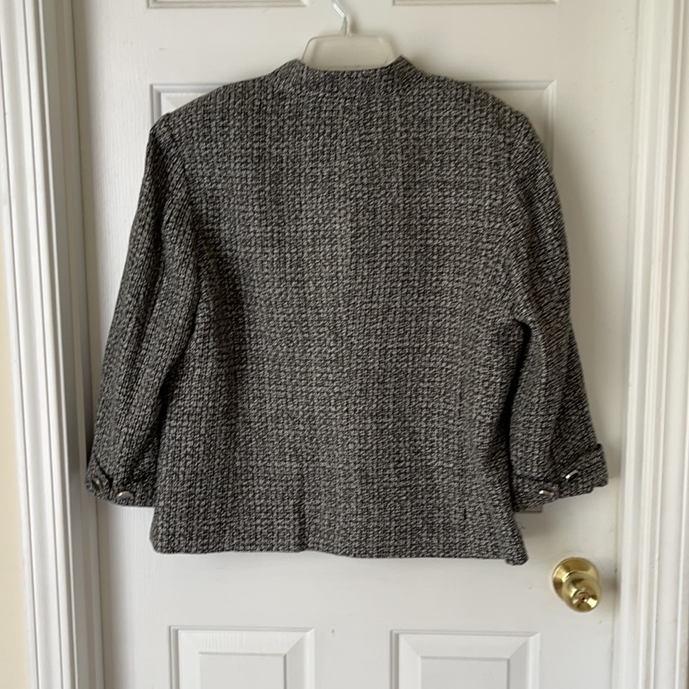 Jacket - Picture 2 of 3